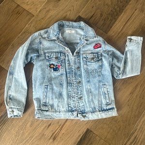 HONEY PUNCH VINTAGE PATCH JEAN JACKET